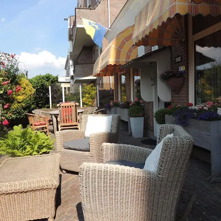 Hauswirth With Private Parking