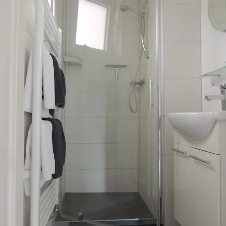 Hauswirth With Private Parking *