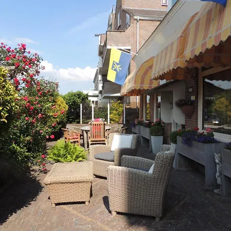 Hauswirth With Private Parking Appartement Zandvoort