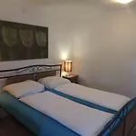 アパート Hauswirth With Private Parking