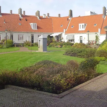 Hauswirth With Private Parking * Zandvoort