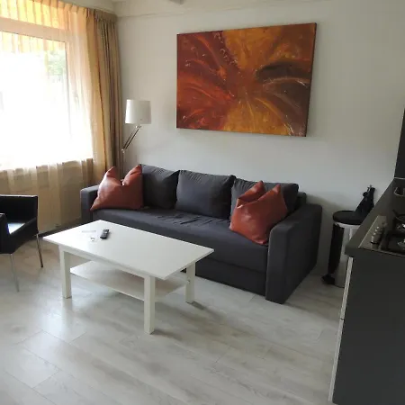 Hauswirth With Private Parking Zandvoort