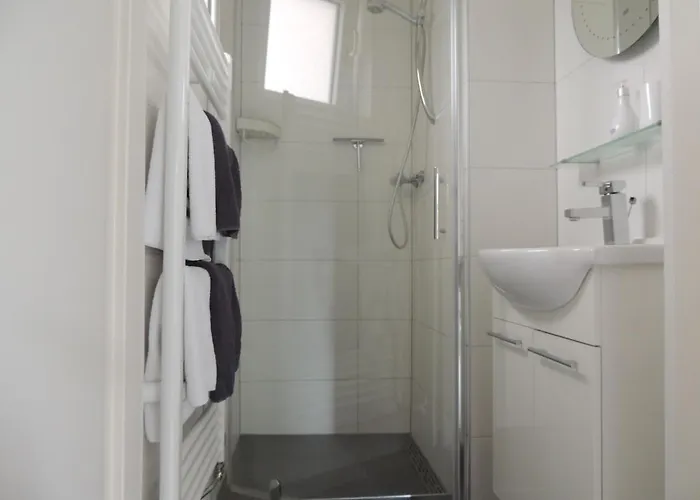 Hauswirth With Private Parking *