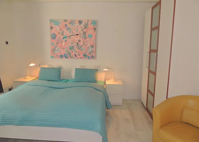 Hauswirth With Private Parking Apartamento