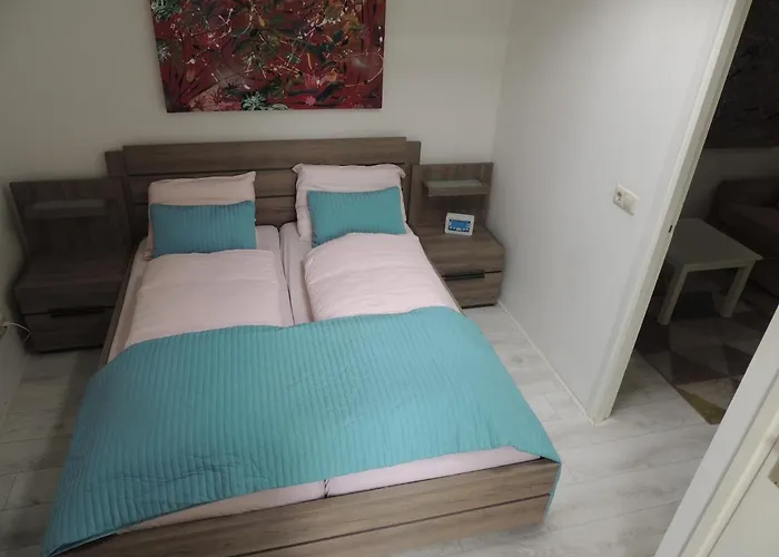 Hauswirth With Private Parking Apartamento *