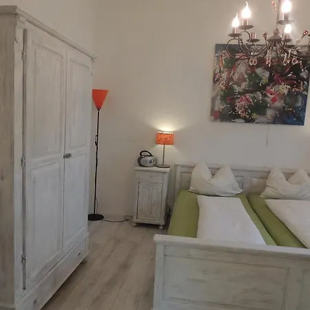 浩斯沃思公寓 赞德沃特